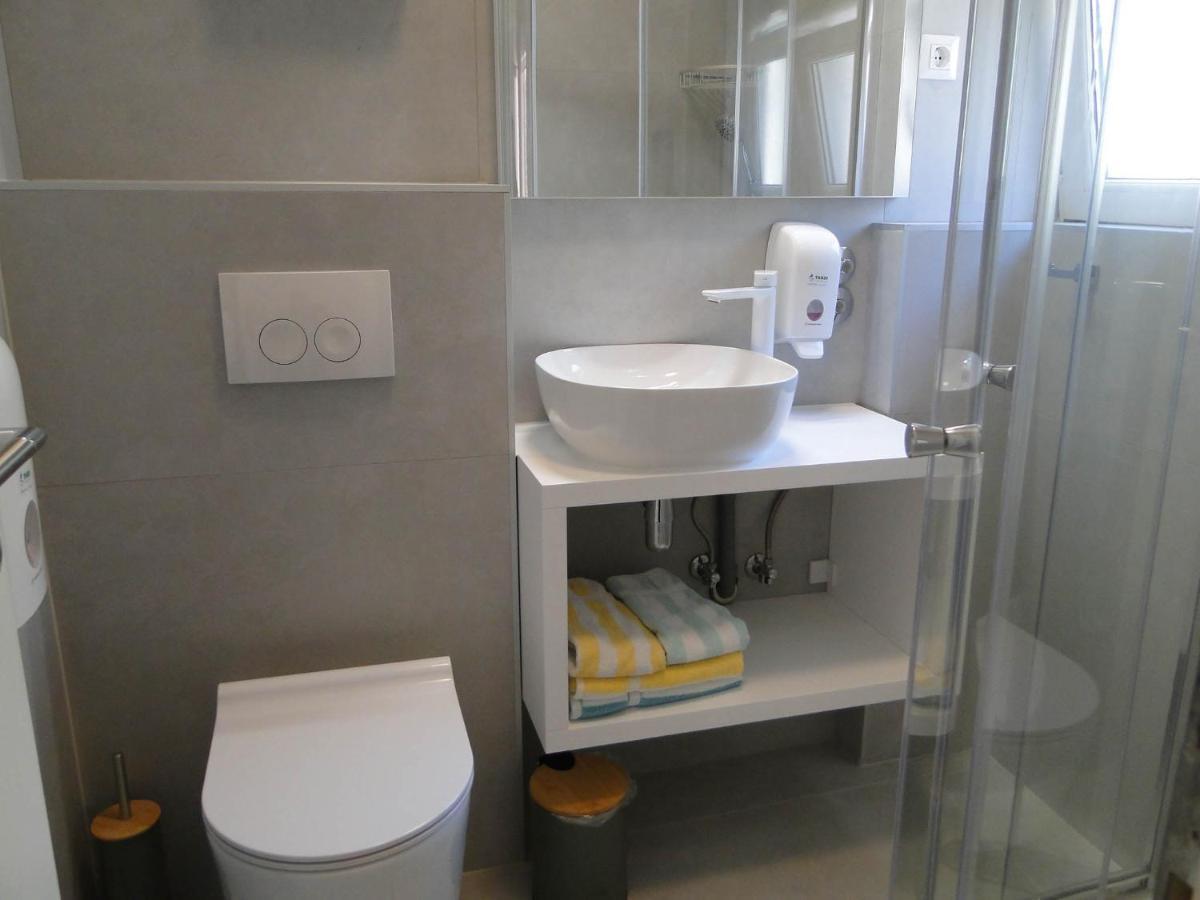 פרימוסטן Rooms Tepli Bok מראה חיצוני תמונה